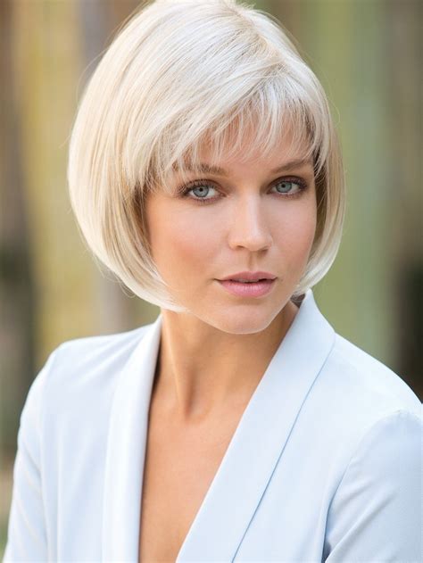 Short Straight Capless Platinum Blonde Great Synthetic Bob Wigs