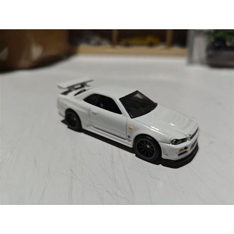Jual Hot Wheels Loose Nissan Skyline Gtr R Premium Putih Diorama Shopee Indonesia