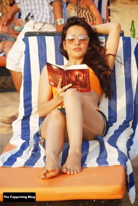 Neha Sharma Nehasharmaofficial Nude Leaks Photo 24 TheFappening