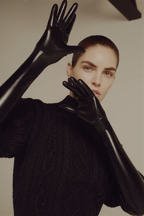 Hilary Rhoda By Liam Warwick Graveravens