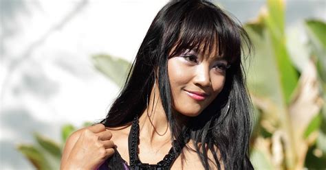 Hannah Hot Squirts The Indonesian Sexy Models