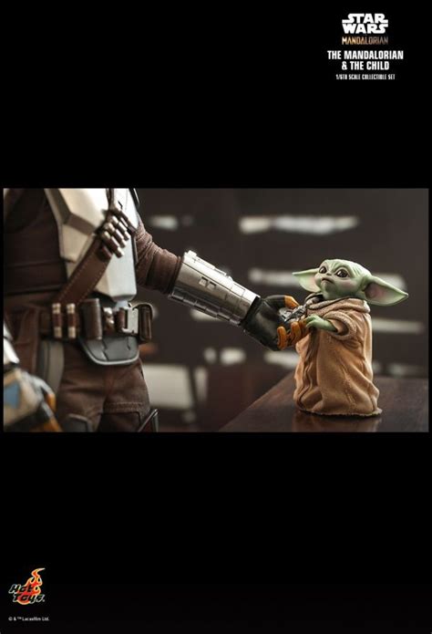 Hot Toys Mando Is Ready With Full Beskar Armour Baby Yoda By His Side Kakuchopurei