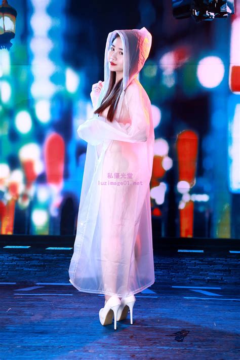 Hit x Hot 国模小美人体私拍套图 Page 1 41