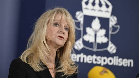 Fra En Perfekt Storm Av Hot Mot Sverige Svt Nyheter