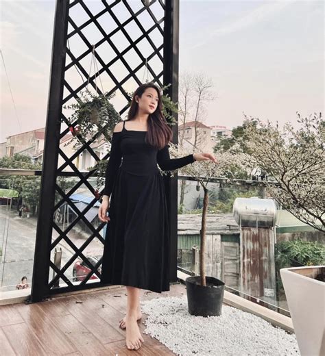 V Hot Girl Phan V N C Khoe Ng Cong U N L N D N M Ng Ch I M Phong Kh Ng C N Nh X A