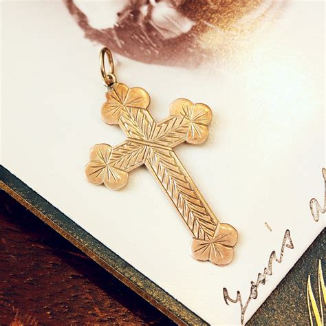 Antique 9ct Rose Gold Shamrock Cross Fetheray
