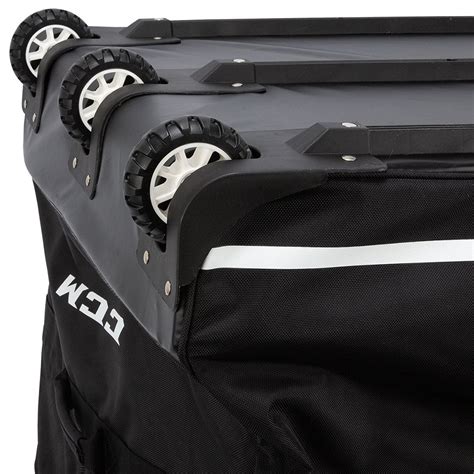 Баул вратаря EBG PRO WHEELED GOALIE BAG 40" BK купить за 17 270 Р руб ...