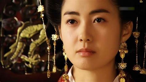 Naked Lee Yo Won In Queen Seondeok