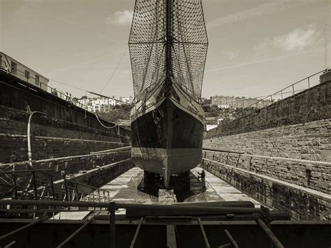 Residents debate the woolwich dockyard redevelopment and traffic issues