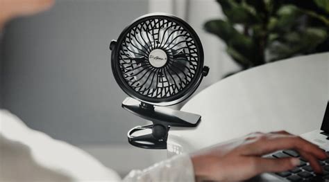 Skygenius F130 Battery Operated Clip On Mini Desk Fan Skygenius Online