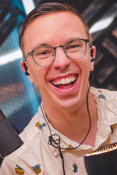 Austin Evans Tech Vlogger Biography Wiki Dob Height And More