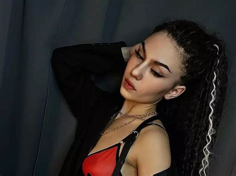 Miss Kira Kira Owl Cam Free Live Nude Sex Show Chat Camsoda