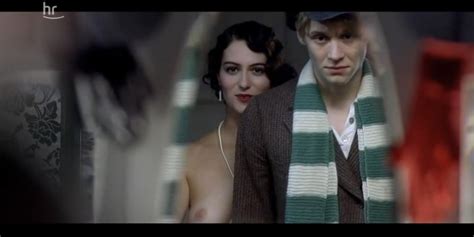 Nude Video Celebs Esther Zimmering Nude Der Blaue Affe