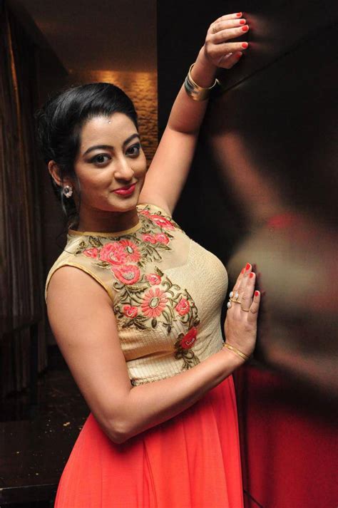 Tejaswini Latest Hot Cleveage Spicy PhotoShoot Images At Cini Mahal