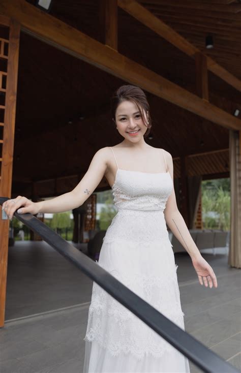 Hot Girl Th Phi Tr M Anh M N C C V I Tuy N Qu Ng C O C B O D N Tr