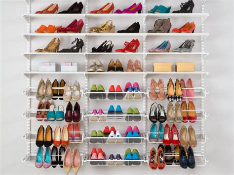 Хранение вещей в шкафу купе и гардеробной.