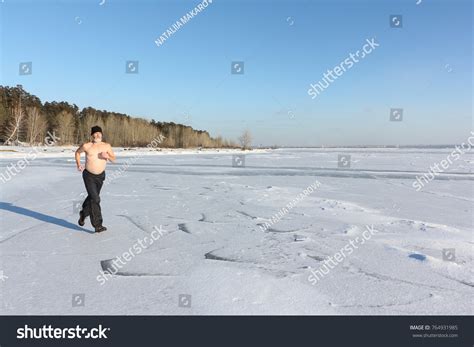 Man Cap Naked Torso Running Across Stock Photo 764931985 Shutterstock