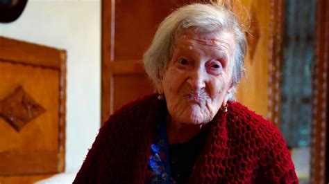 bizarre secrets  worlds oldest people raw eggs pigs feet olive