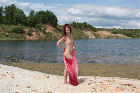 Naked With Red Shawl Pics XHamster