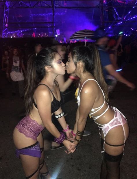 Rave Babes In Lingerie Porn Pic