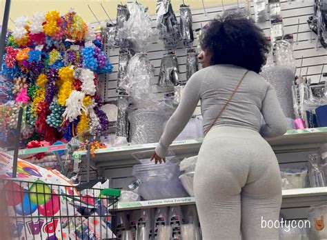 MEGA POST Petite Ebony With Jiggly Fat Ass In Tight Vpl Gray Leggings Oc Gifs Spandex