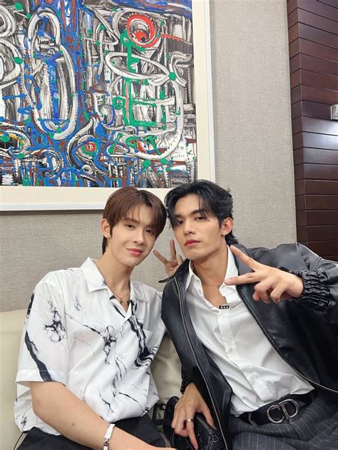 Pin by Boong Mỡ mỡ on NetJames Cute gay couples Actors Boys kiss boys