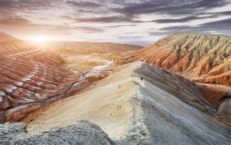 Тәуелсіздік монументі – Visit Almaty