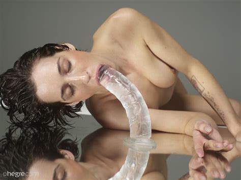 Amateur Girl Gia Dildo Darling 04 14000px Porn Pic