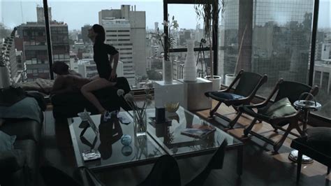 Naked Gabriela de la Garza in Bienes raíces