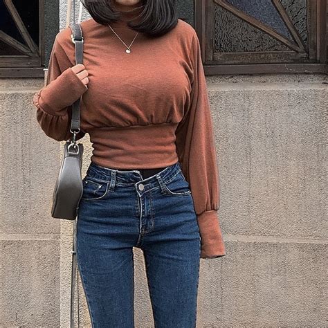 16 tuổi nhưng sở hữu vòng một cực kỳ phồn thực nàng hot girl khoe ảnh khiến các fan đứng ngồi