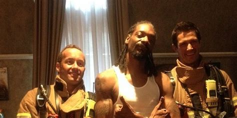 Snoop Dogg Visited By Firefighters After He Sets Off Smoke Alarm In ...