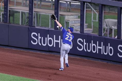 2021 Blue Jays Non Tender Candidates Derek Fisherbreyvic Valera
