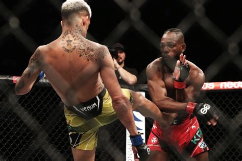 Manel Kape def. Felipe dos Santos at UFC 293: Best photos