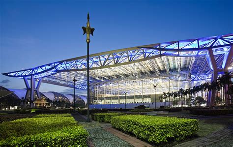 Suvarnabhumi Bangkok International Airport | Green Facades