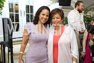 CNN’s New Analyst Laura Jarrett (Valer Jarrett’s Daughter) Is The ...