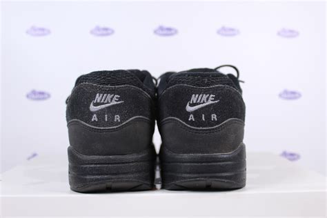 Nike Air Max 1 Essential Triple Black 4 • Outsole