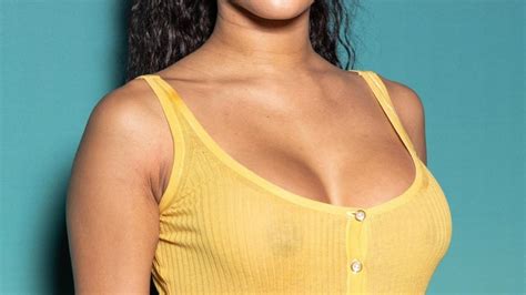 Saweetie Shows Off Her Goods In A Bikini Photos Onlyfans Leaked Nudes