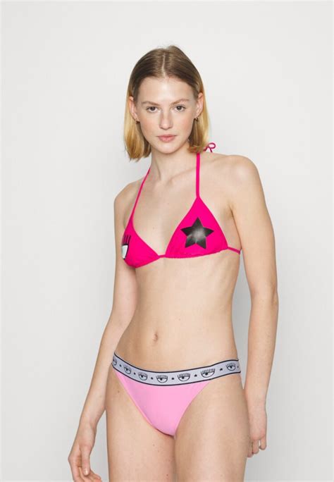 10 Latest Hot Chiara Ferragni Bikini Pics