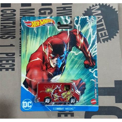 Hot Wheels Premium Combat Medic Sobre Rodas