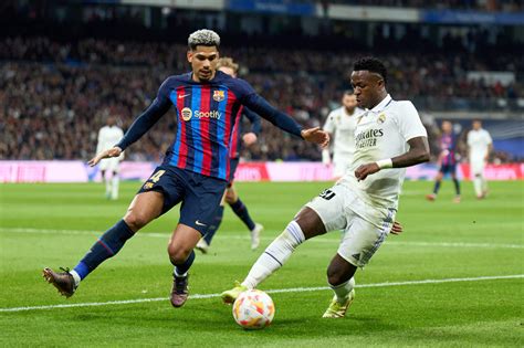 Ronald Araujo Vs Vinicius Jr How Barca Defender Became Brazilians