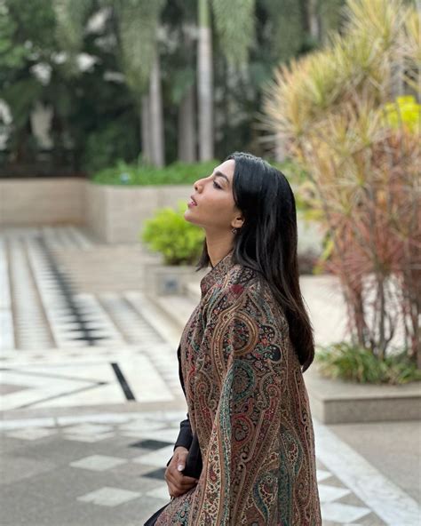 Aishwarya Lekshmi Looks Very Hot In Black Dress At Vishnu Vishal Matti Kusthi Movie Promotions