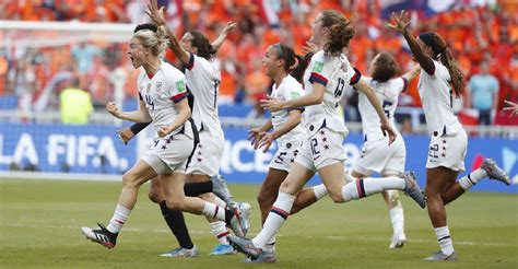 TÍTULO IMPERIAL EE UU logró su cuarto campeonato mundial de fútbol