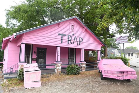 2 Chainzs Pink Trap House Closes Down For New Tenants