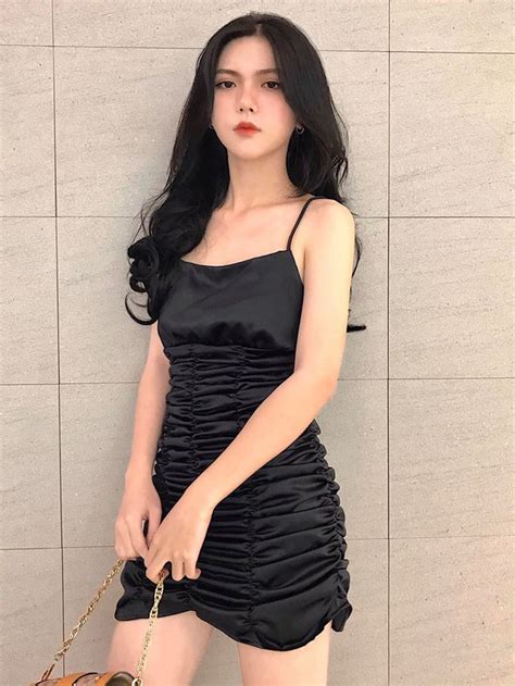 Hot girl 2K3 dậy thì hoàn hảo thân hình nóng bỏng nhưng gương mặt lại lạnh như tiền không