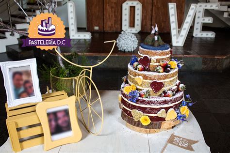 Naked cakes de Matrimonio Pastelería D C
