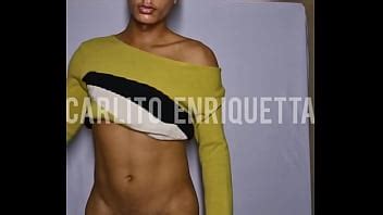 NOVINHO GOSTOSO DANÇANDO PELADO XVIDEOS