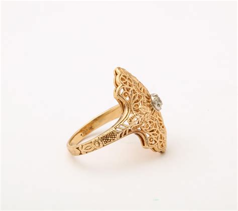 Art Deco Gold Diamond Filigree Ring For Sale at 1stDibs