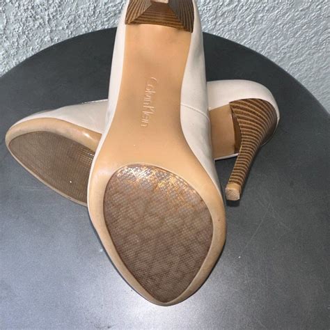 Calvin Klein Nude Patent Leather Heels Pumps US Size Gem