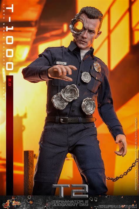 T Figure By Hot Toys Terminator Judgment Day Kghobby Toys And Models Store