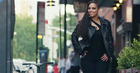 Book Alicia Keys With New Era Booking And Managment Firm
